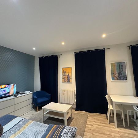 Appartement Proche Centre Ville, Gare Et Autoroute Melun Zewnętrze zdjęcie