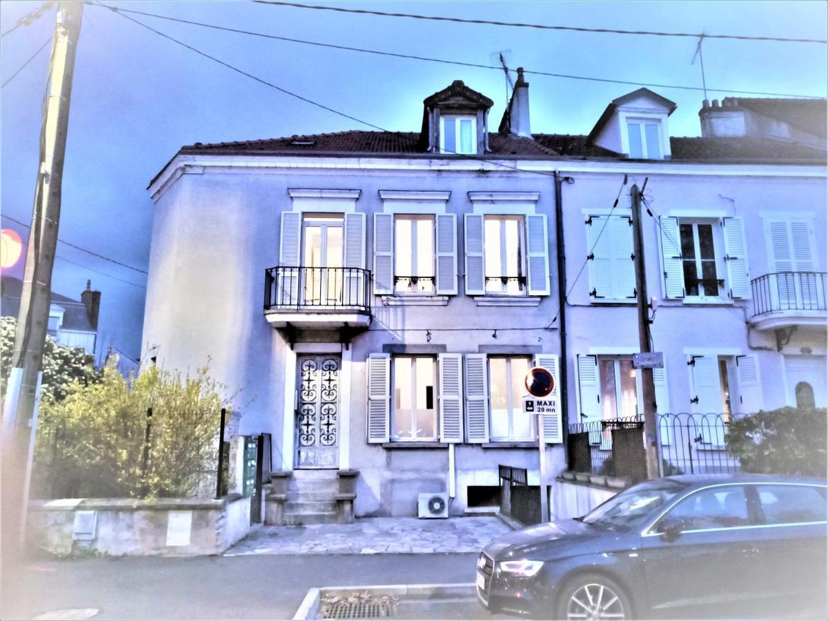 Appartement Proche Centre Ville, Gare Et Autoroute Melun Zewnętrze zdjęcie