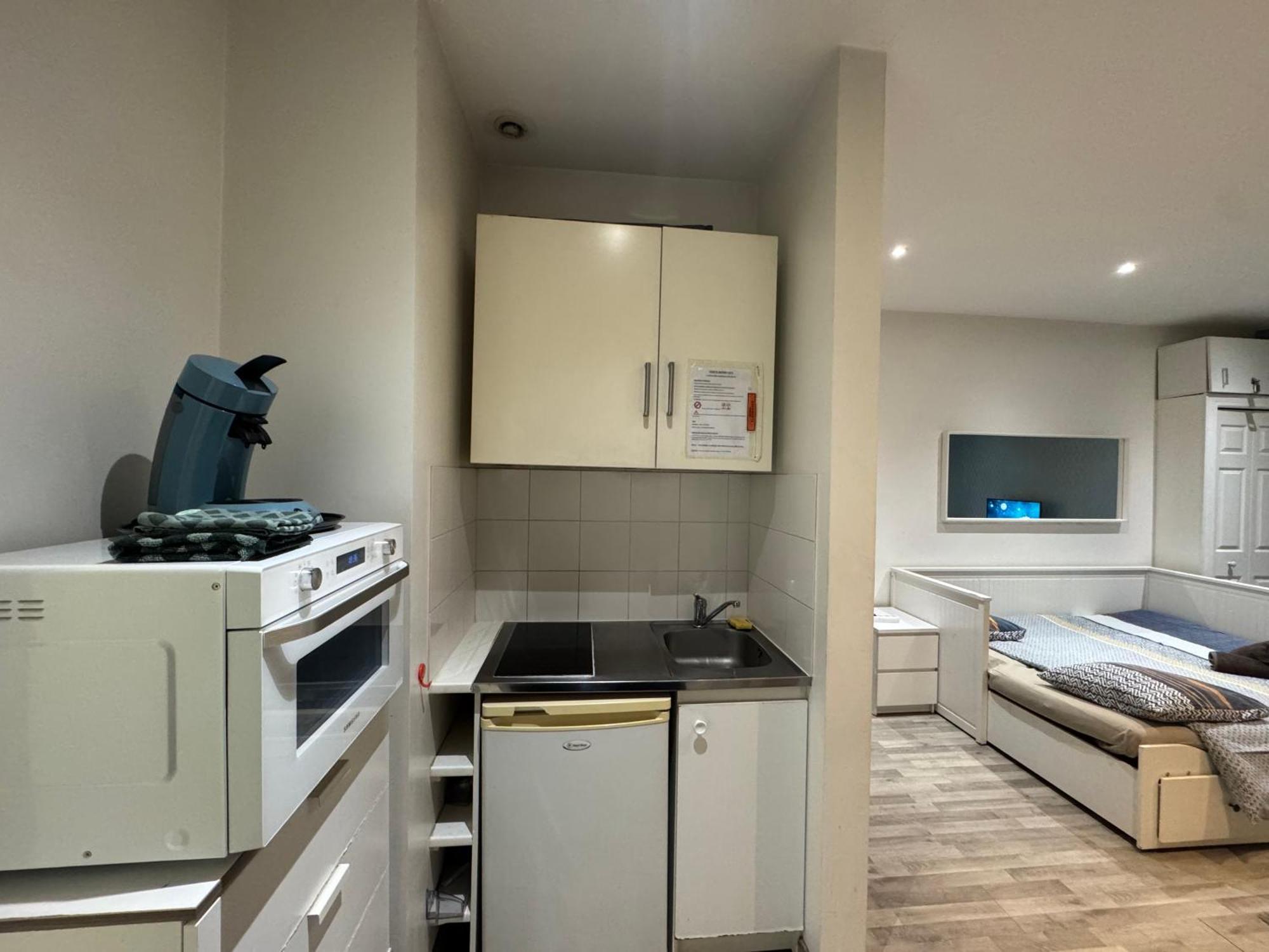Appartement Proche Centre Ville, Gare Et Autoroute Melun Zewnętrze zdjęcie