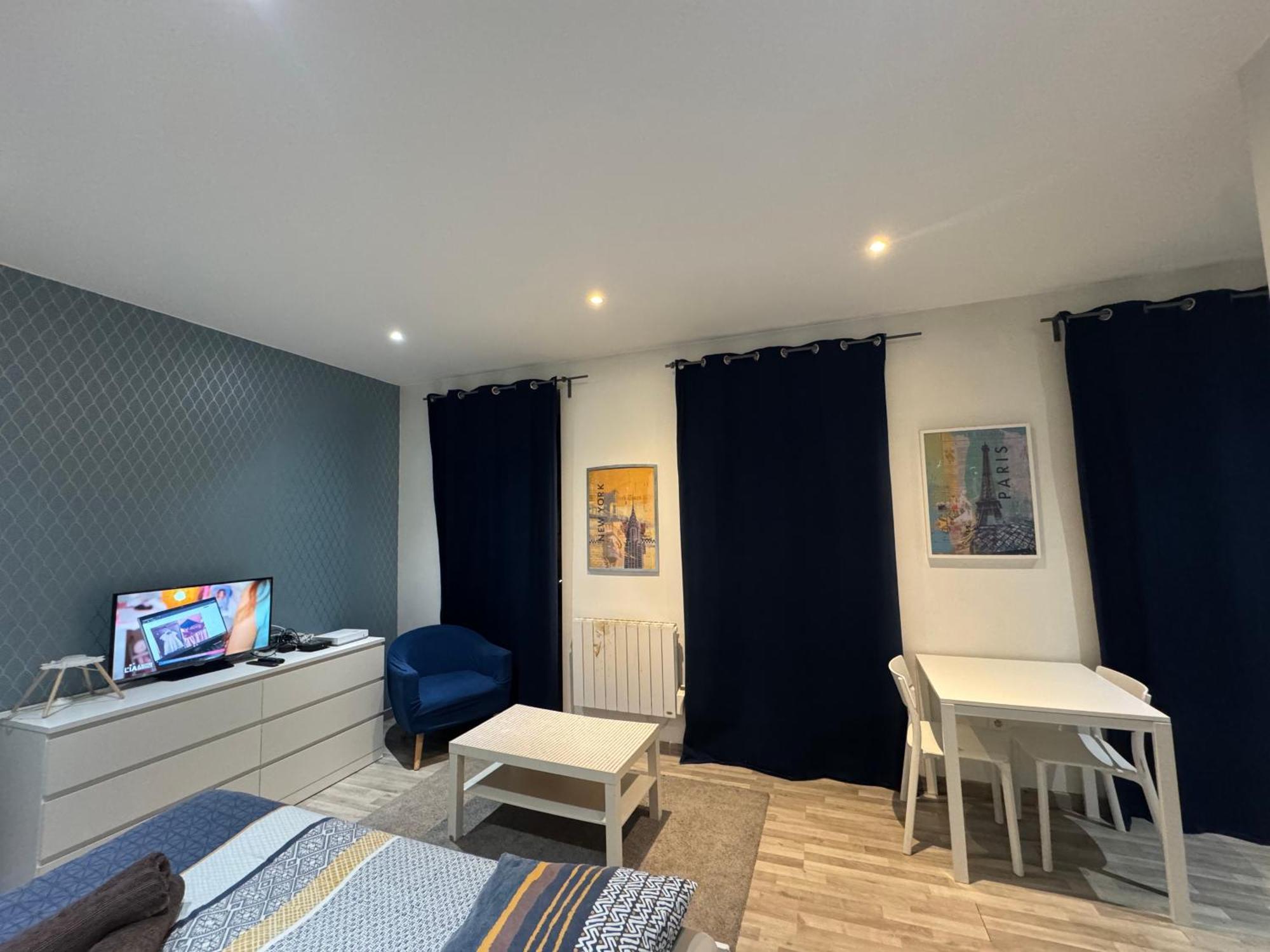 Appartement Proche Centre Ville, Gare Et Autoroute Melun Zewnętrze zdjęcie
